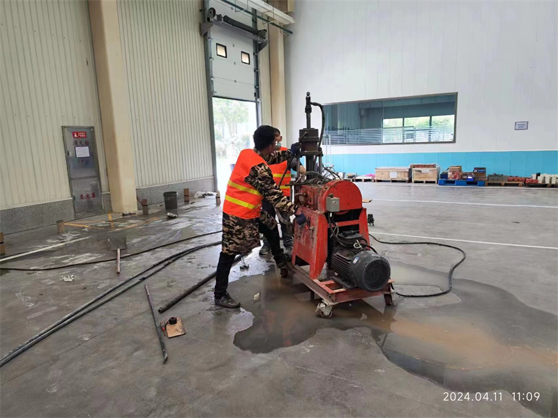 锦州厂房地面下沉塌陷注浆加固施工